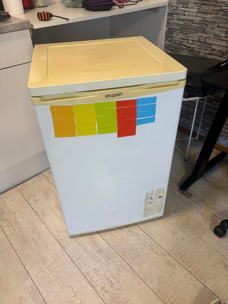 koelkast met mini vriezer  moet snel weg!, Ophalen, Gebruikt, Minder dan 60 cm, 160 cm of meer
