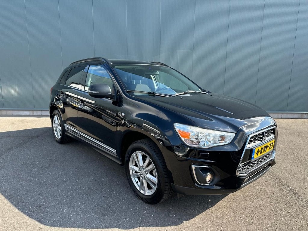 Mitsubishi ASX 1.6 Cleartec Intense PANORAMADAK | TREKHAAK |, Auto's, Mitsubishi, Euro 5, 4 cilinders, 1590 cc, Zwart