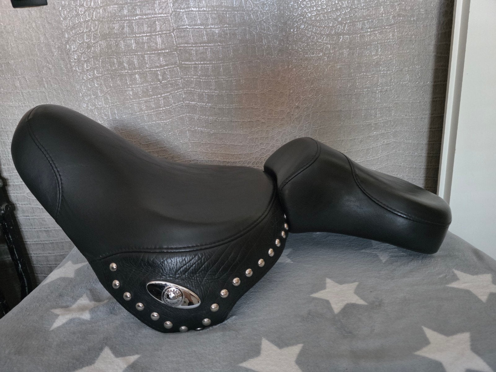 Zadel buddyseat voor Softail - Comfortabel en stijlvol, Motoren, Ophalen of Verzenden, Gebruikt