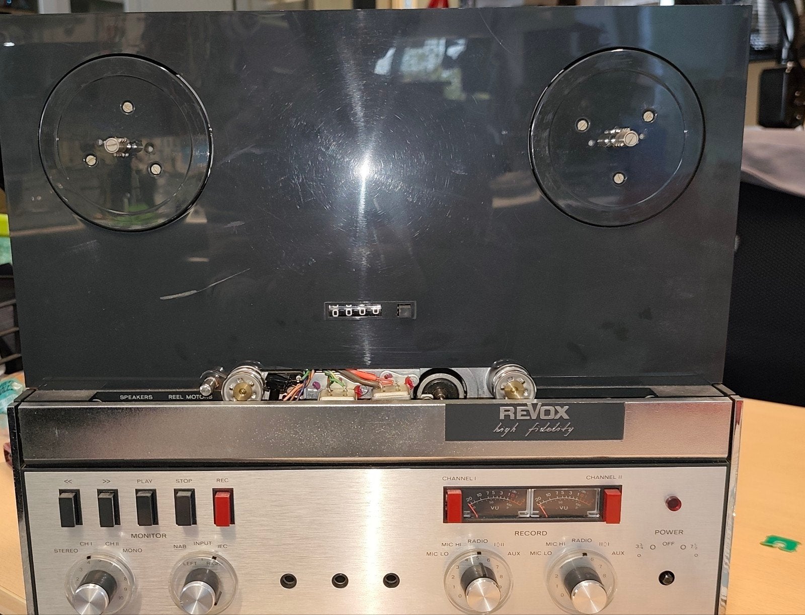 revox a77 high fidelity heeft onderhoud nodig, Ophalen of Verzenden, Defecte bandrecorder