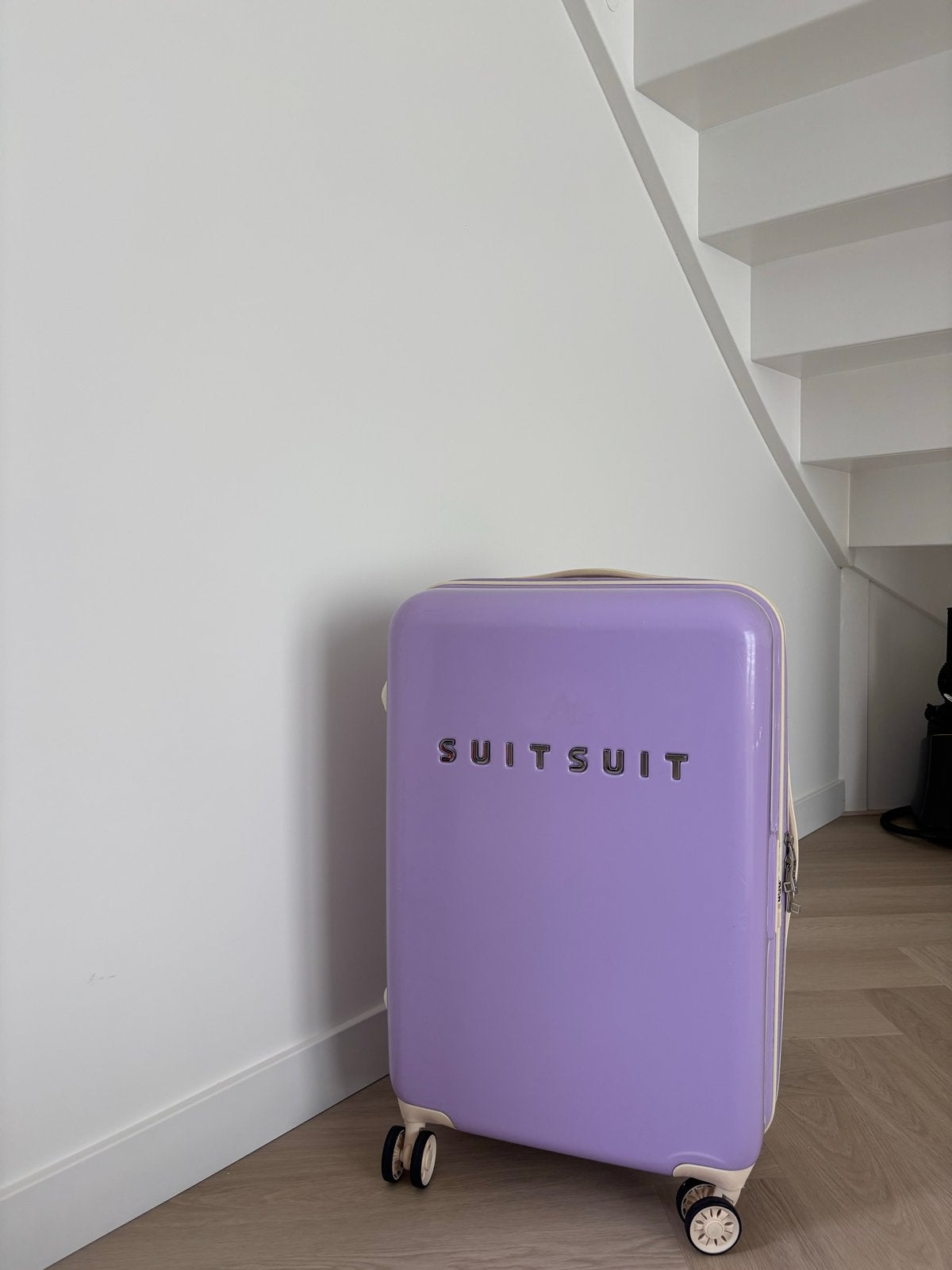 SUITSUIT Koffer Lavendel M, 30 cm of meer, Ophalen of Verzenden, Zo goed als nieuw, 55 tot 75 cm