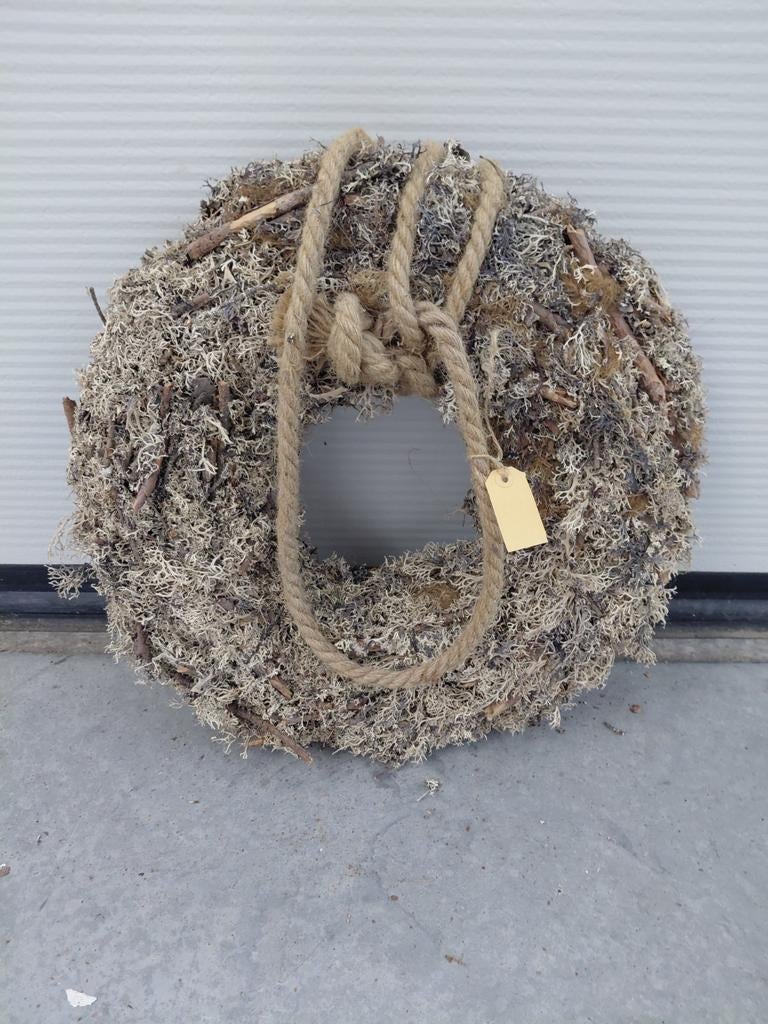 Decoratieve krans van mos en takken met touw 45 cm, Ophalen of Verzenden, Nieuw