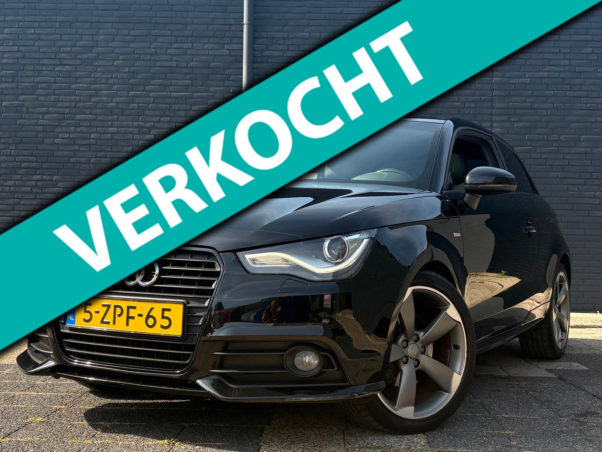 Audi A1 1.4 | Automaat | Pano | 3x S-Line | Stoelverwarming, Auto's, Automaat, Euro 5, Leder en Stof, 1100 kg