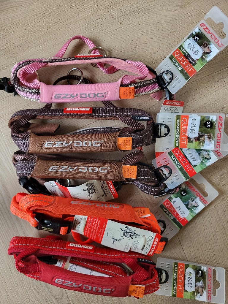 Nieuwe quickfit tuigjes maten XXS, XS en S €18 ps, Ophalen of Verzenden, Nieuw, Hondenriem