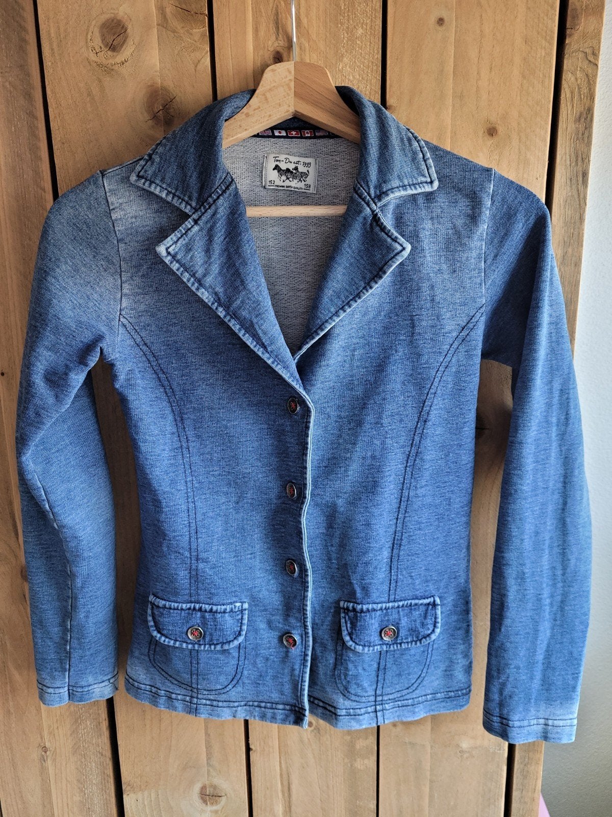 Stoer jeansjasje van stretchstof - Tom-Du, Meisje, Ophalen of Verzenden, Zo goed als nieuw, Tom Du