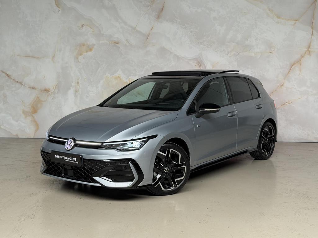 Volkswagen Golf 1.5 eTSI R-Line / Pano / Camera, Auto's, Stof, 4 cilinders, 150 pk, Automatische klimaatregeling
