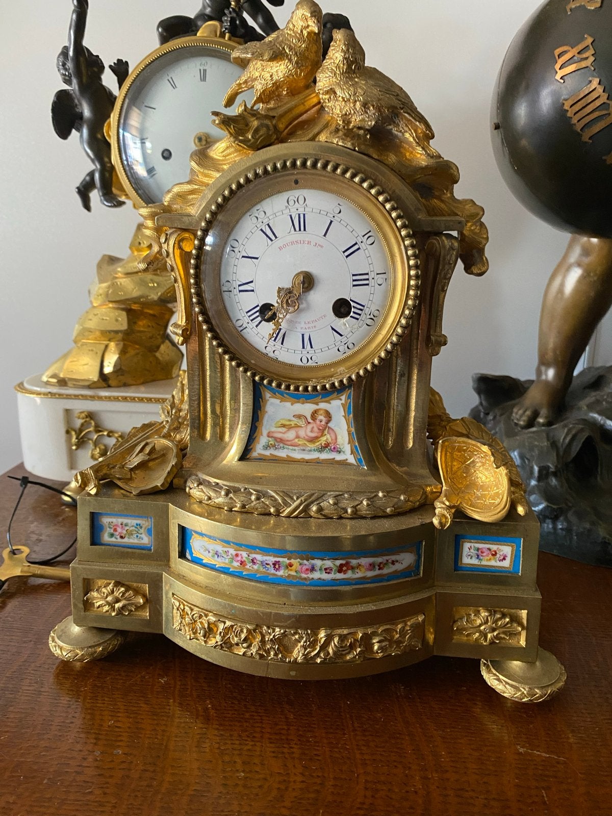 Antieke Franse bronzen pendule met emaille decoraties, Ophalen of Verzenden