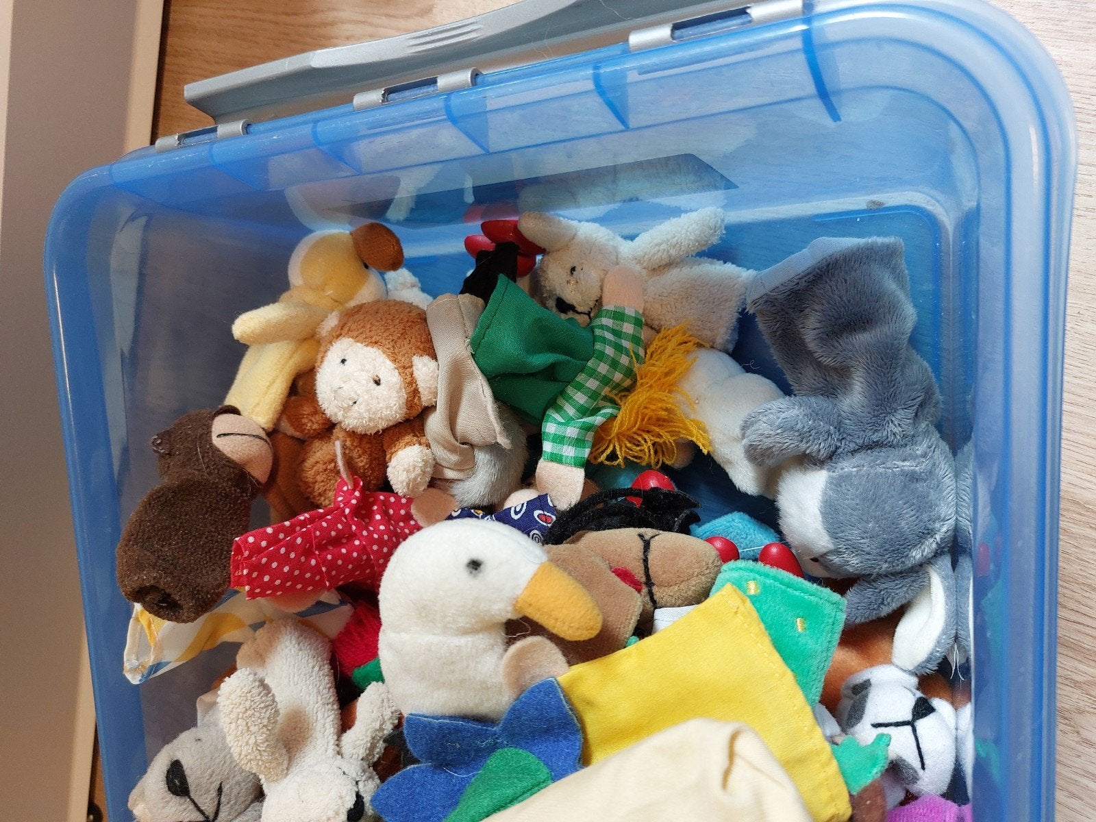 Bak vol met vingerpopjes, Kinderen en Baby's, Speelgoed | Knuffels en Pluche, Ophalen of Verzenden