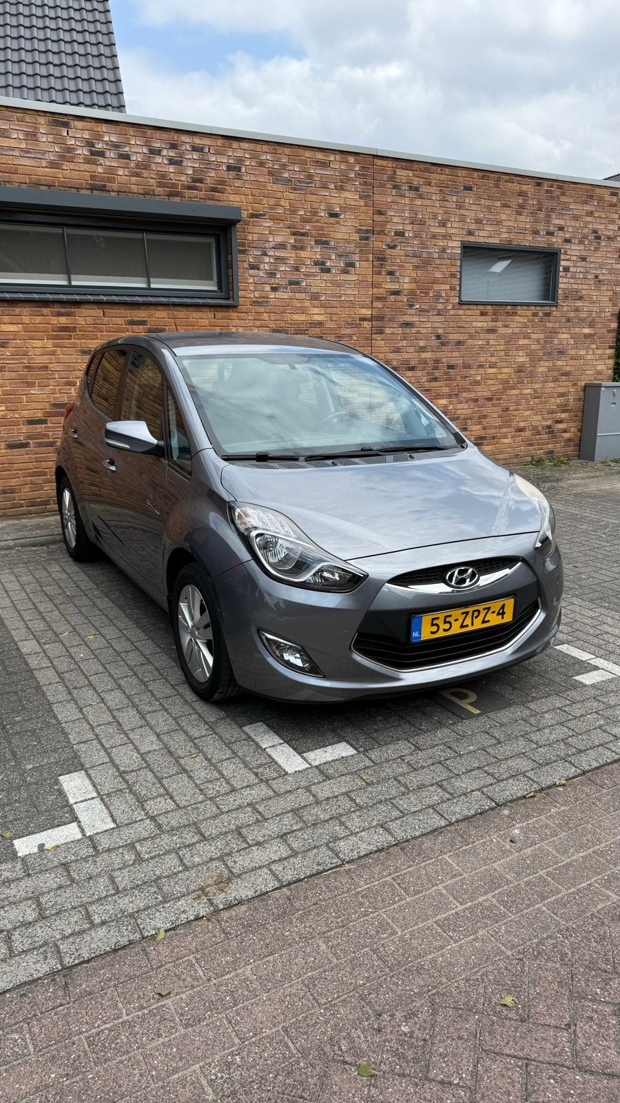 Hyundai iX20 1.4 i-vision 2013 Grijs, Voorwielaandrijving, 4 cilinders, 1396 cc, 1153 kg