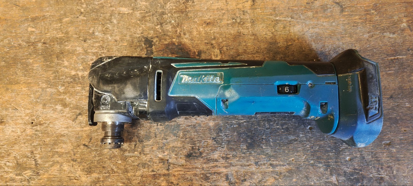 Makita dtm51 multitool, Gebruikt, Overige typen, Ophalen of Verzenden, 30 tot 70 mm