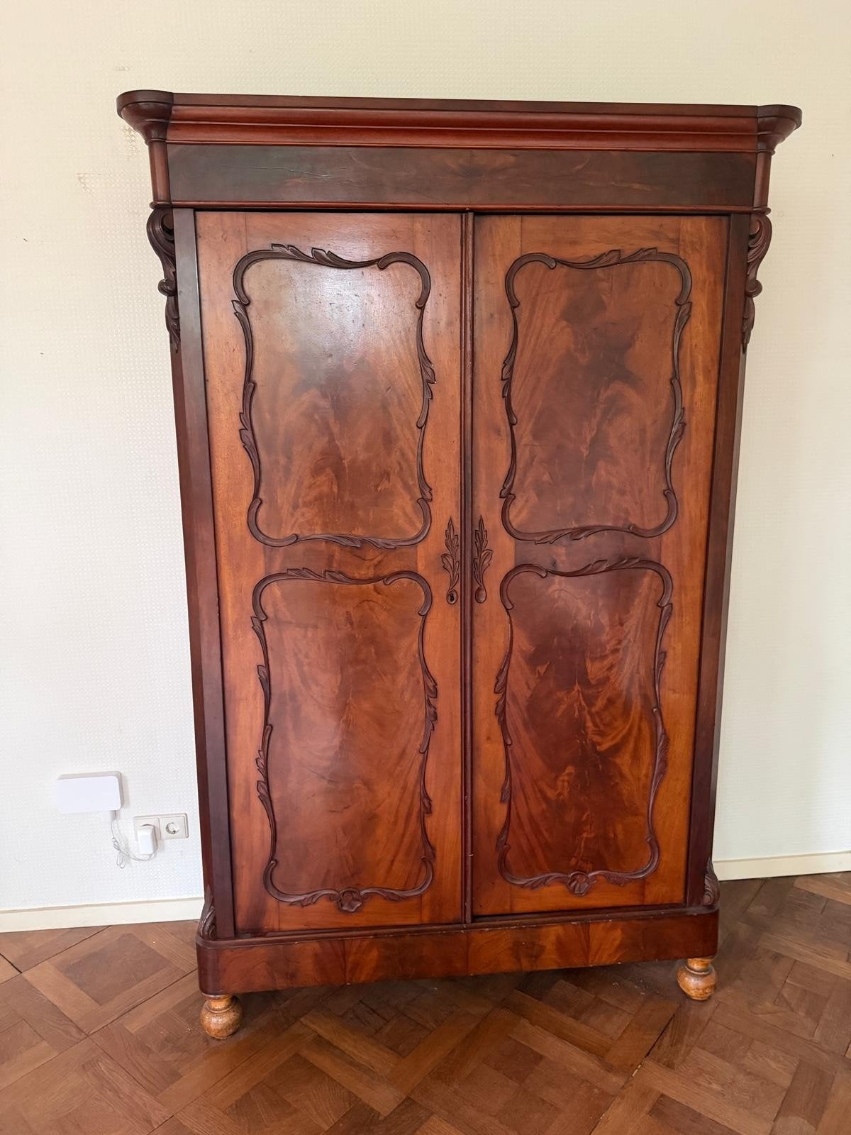 Antieke mahonie Biedermeier kledingkast, Ophalen