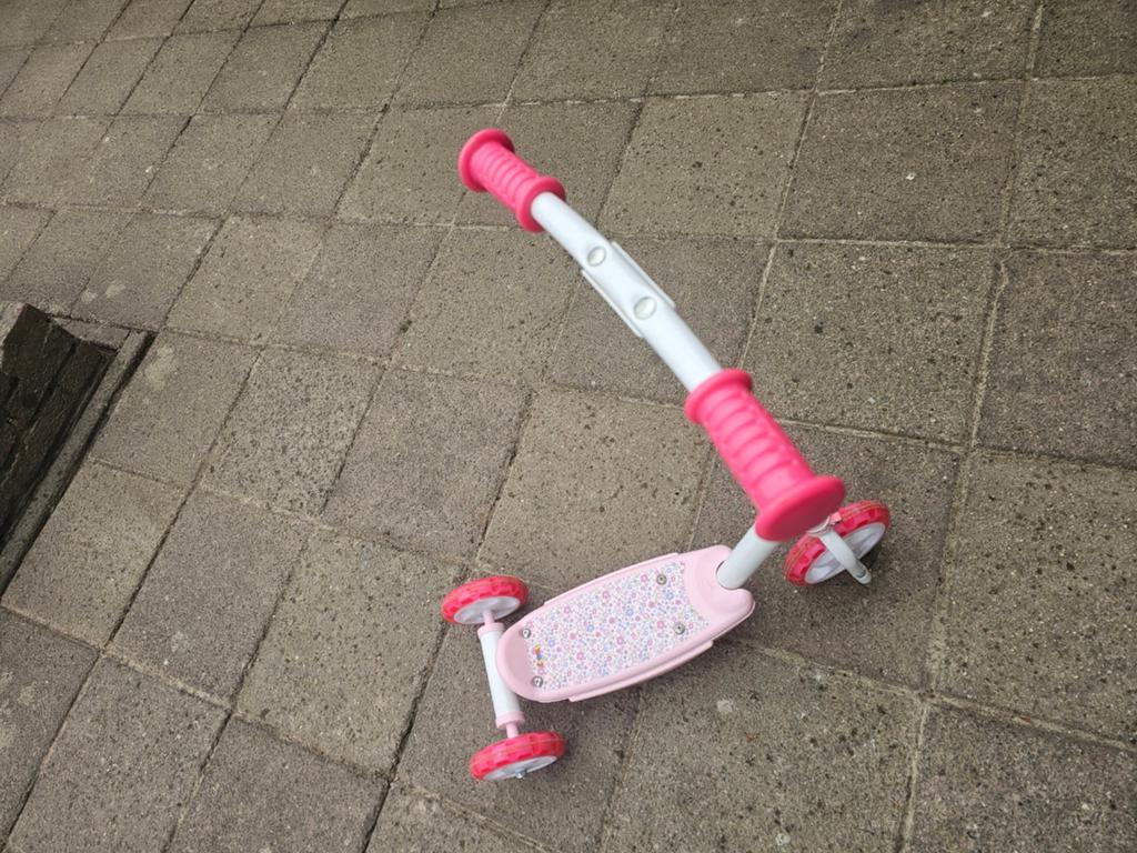 Smoby Roze kinderstep met 3 wielen, Ophalen of Verzenden, Gebruikt, Gewone step, Onbekend