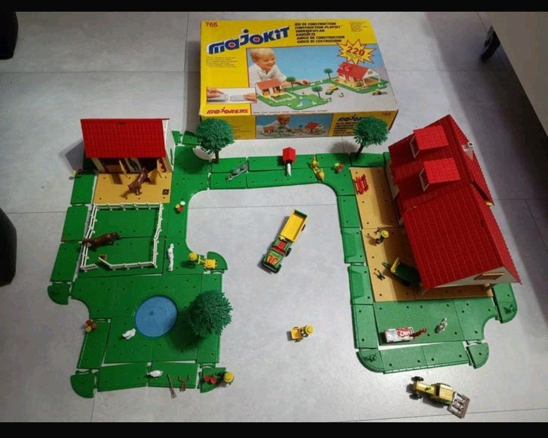 Majokit majorette bouwblokken 765

Zie ook mijn andere sets, Ophalen of Verzenden