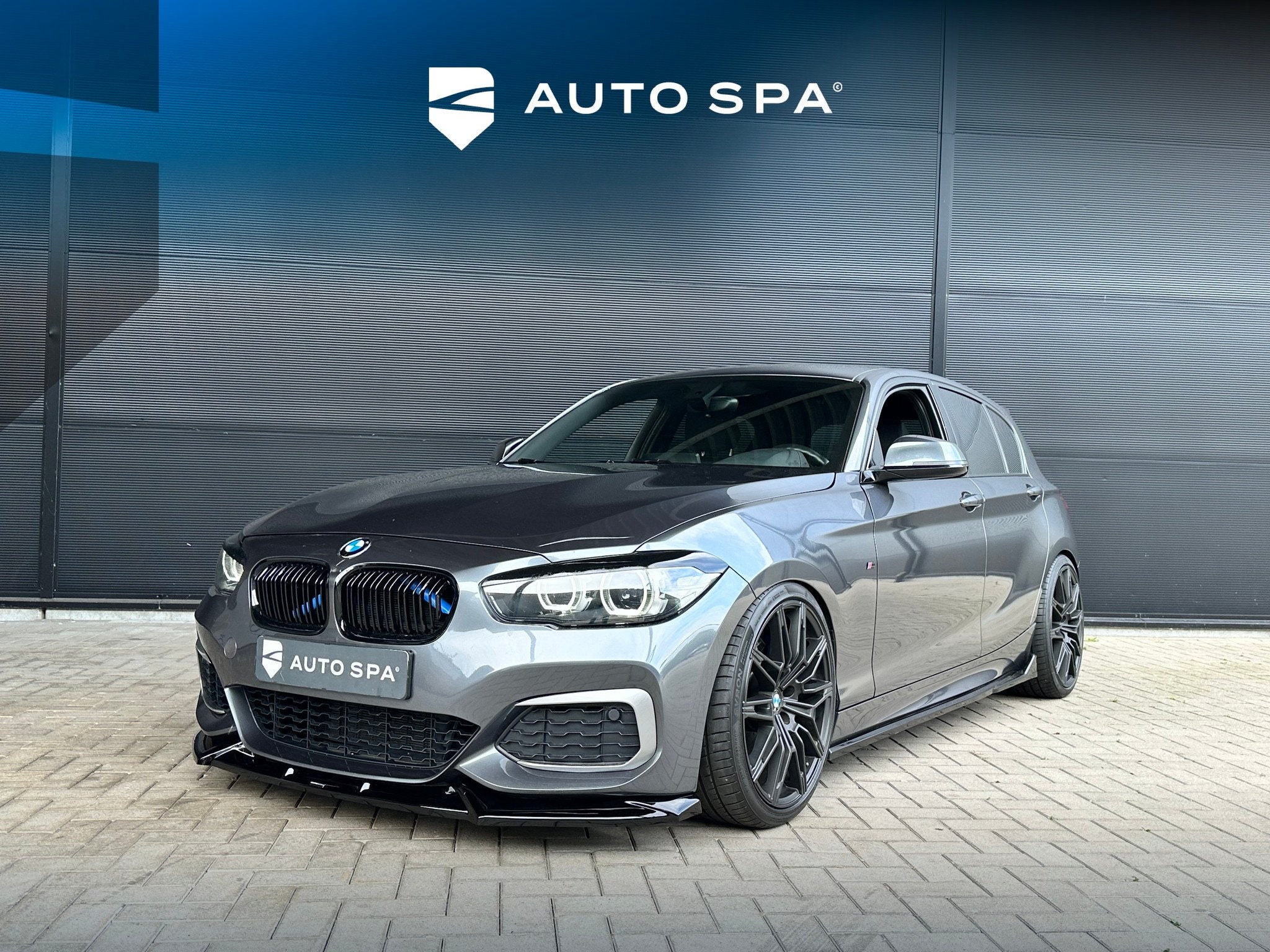 BMW 1 Serie 125i AUT | M-SPORT | HR | Leer | Navi PRO | LED, Auto's, 4 cilinders, 1290 kg, Bedrijf, Automatische klimaatregeling