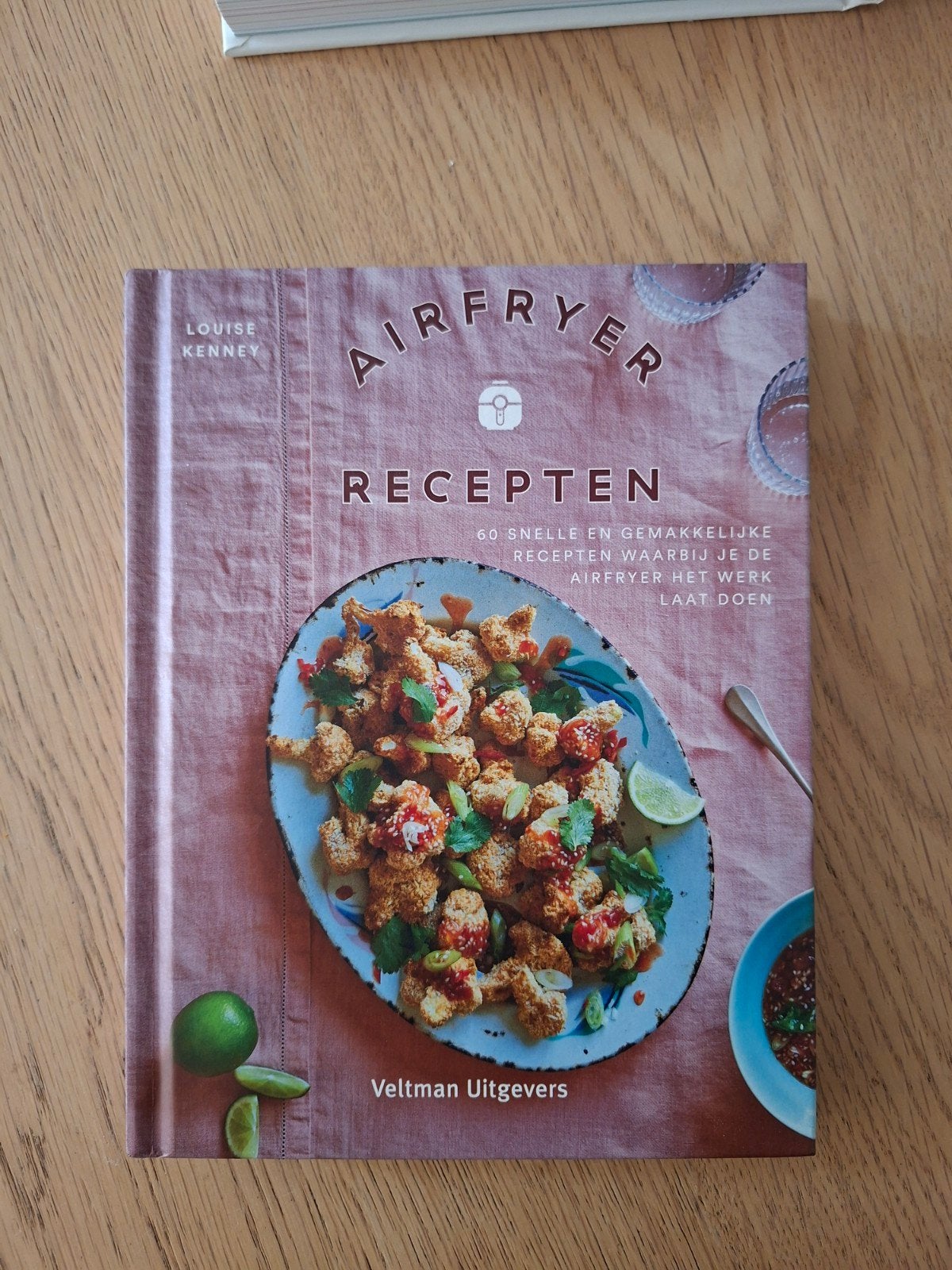 Airfryer Recepten: 60 snelle en gemakkelijke gerechten, Ophalen of Verzenden, Zo goed als nieuw, Louise Kenney, Gezond koken