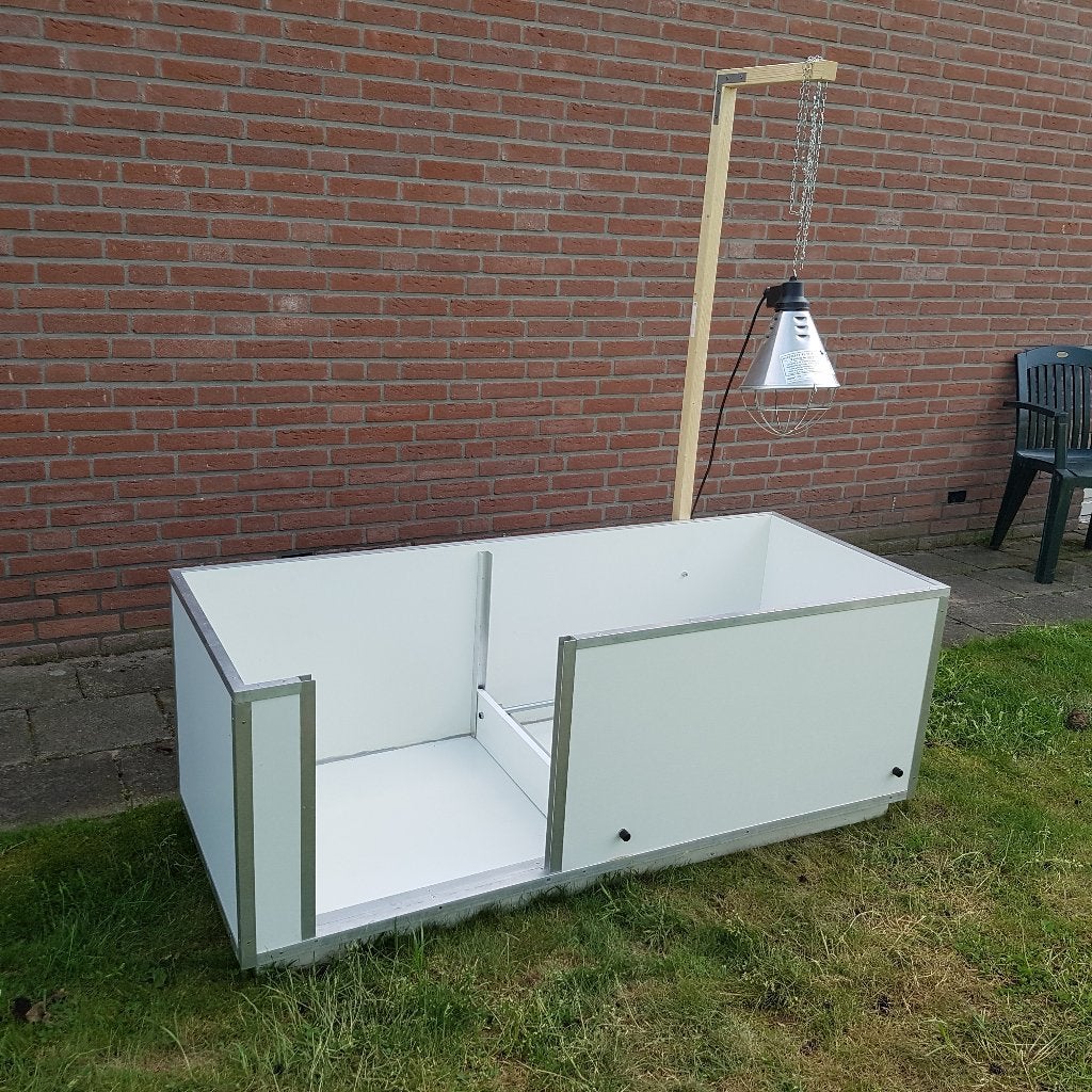 Werpkist te huur 151 x 60 (2 ruimtes), Dieren en Toebehoren, Ophalen, Gebruikt, 110 cm of meer, Minder dan 65 cm