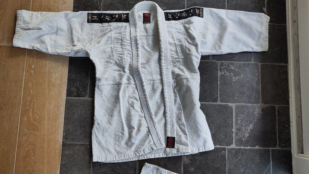 stevig judopak maat 160 merk essimo, Gebruikt, Maat XS of kleiner, Judo, Vechtsportpak