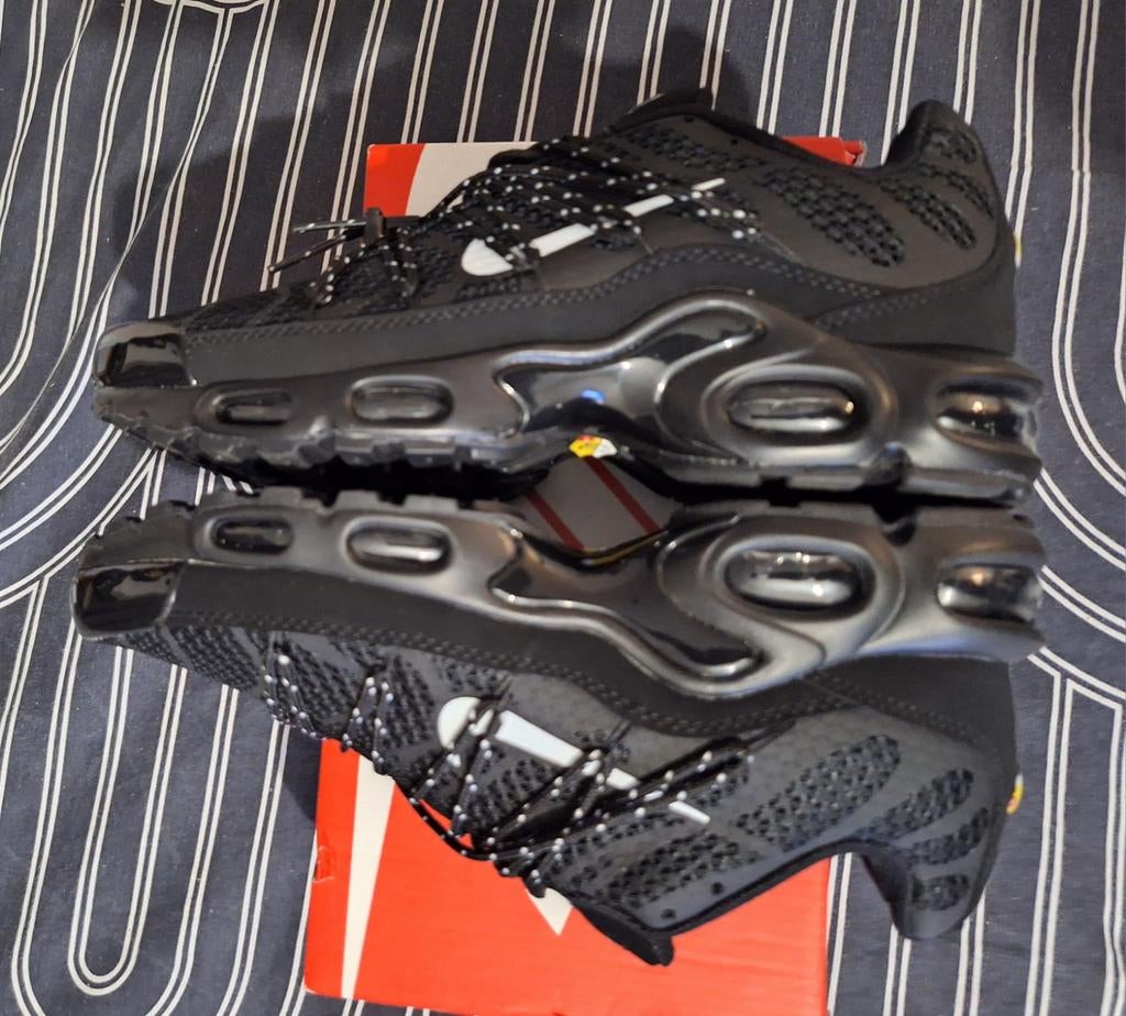 Nike Air Max Plus TN Zwart - Zo goed als nieuw size 41, Ophalen of Verzenden