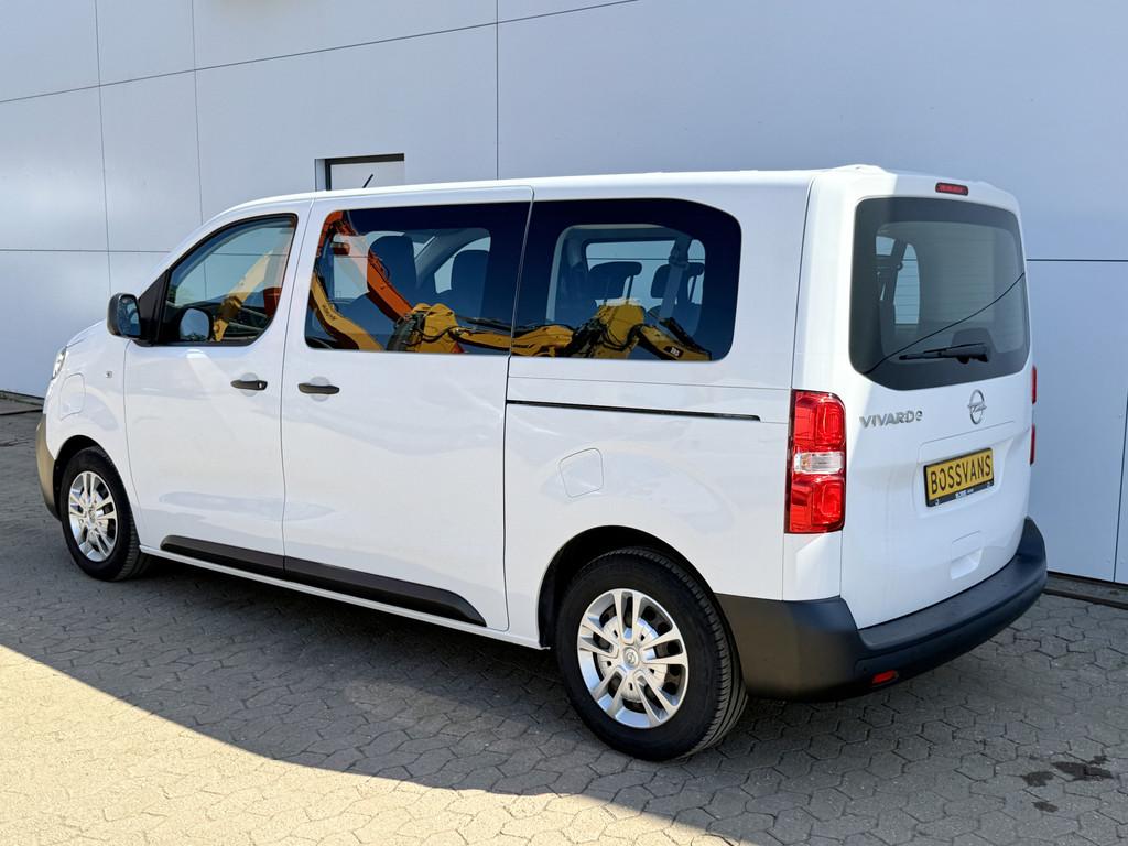 Opel e-Vivaro L2H1 75 kWh 136PK 9-persoons L2H1 330km WLTP 9, Auto's, Bestelauto's, Gebruikt, Zwart, 230 km, Wit