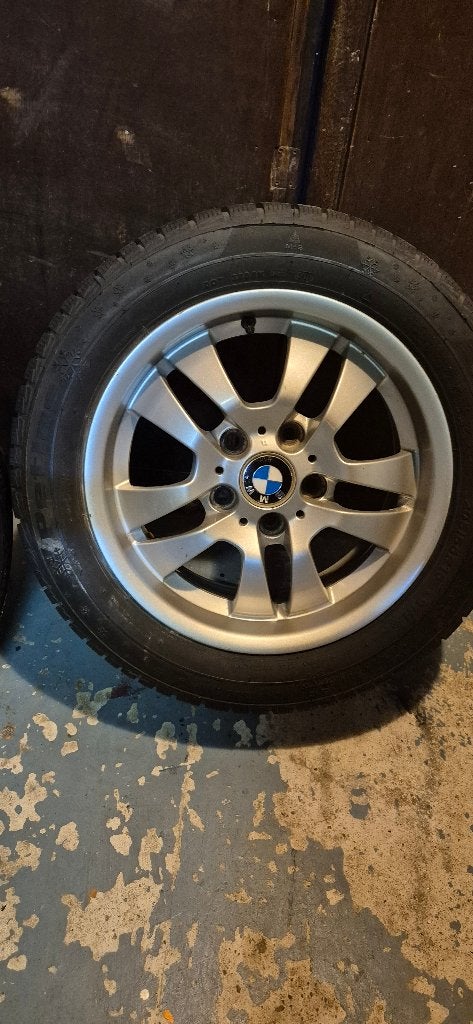 4x BMW E87 Borbet velgen met  205/55 R16 WinterBanden:, Gebruikt, 16 inch, Band(en), Personenwagen