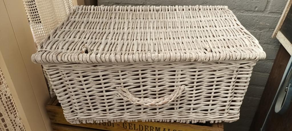 Grote Picknick MAND met deksel rechthoekig WIT riet, Huis en Inrichting, Woonaccessoires | Kisten, Minder dan 50 cm, Gebruikt