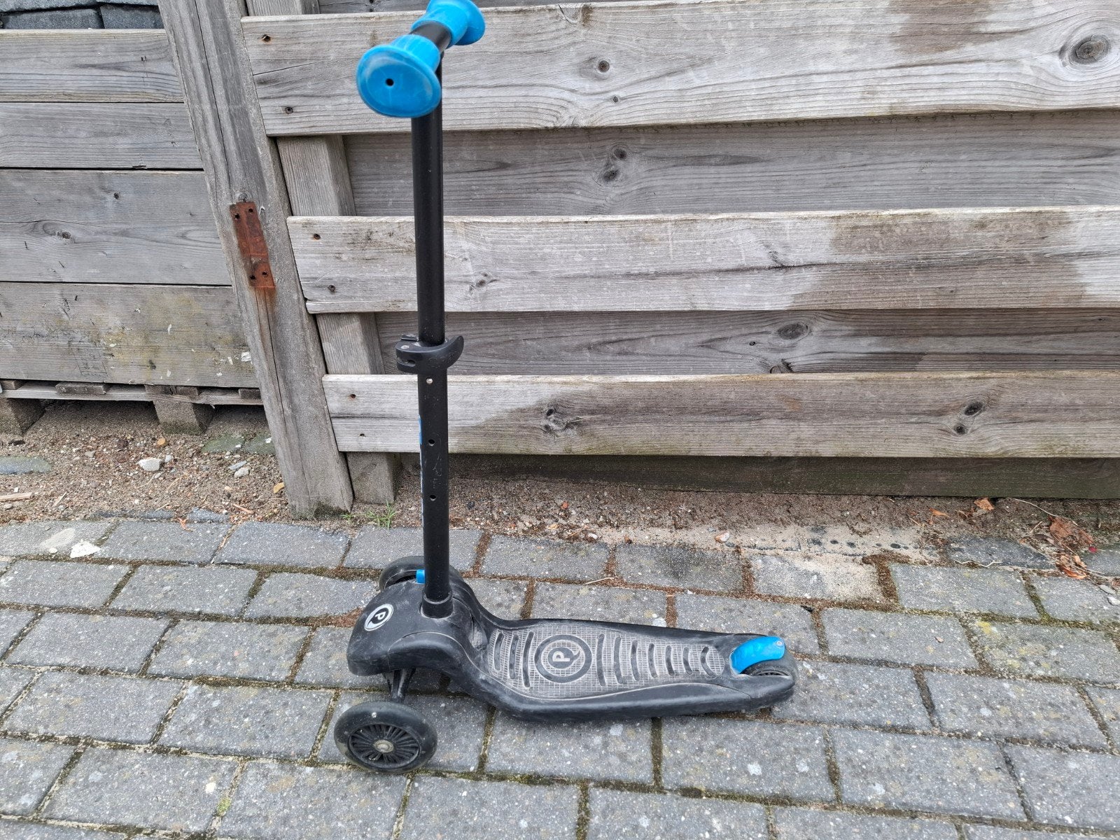 future driewieler step met lichtjes, Fietsen en Brommers, Ophalen, Gebruikt, Gewone step, FUTURE