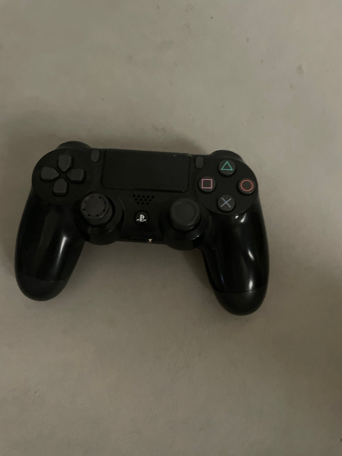PS4 Controller met Oplader - Zwart, Gebruikt, Ophalen of Verzenden, Controller, PlayStation 4