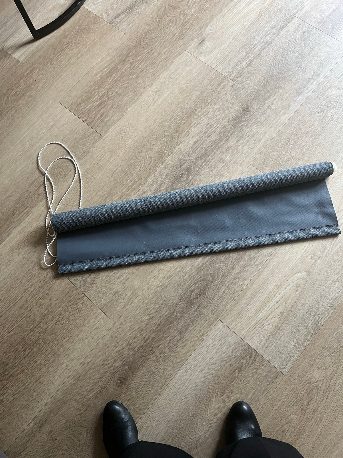 Verduisterend rolgordijn 87cm breed, Huis en Inrichting, Ophalen of Verzenden, Gebruikt, Grijs