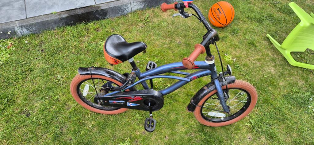 Jongen fiets 16 inch €40,- incl zijwieltjes, terugtraprem,, Fietsen en Brommers, Fietsaccessoires | Aanhangers en Karren, Ophalen
