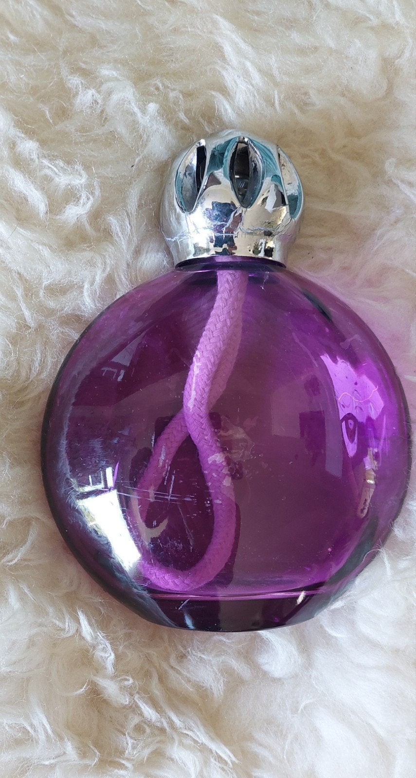 Grote paarse Lampe Berger geurbrander met goed lont., Huis en Inrichting, Woonaccessoires | Kandelaars en Kaarsen, Gebruikt, Geurverspreider