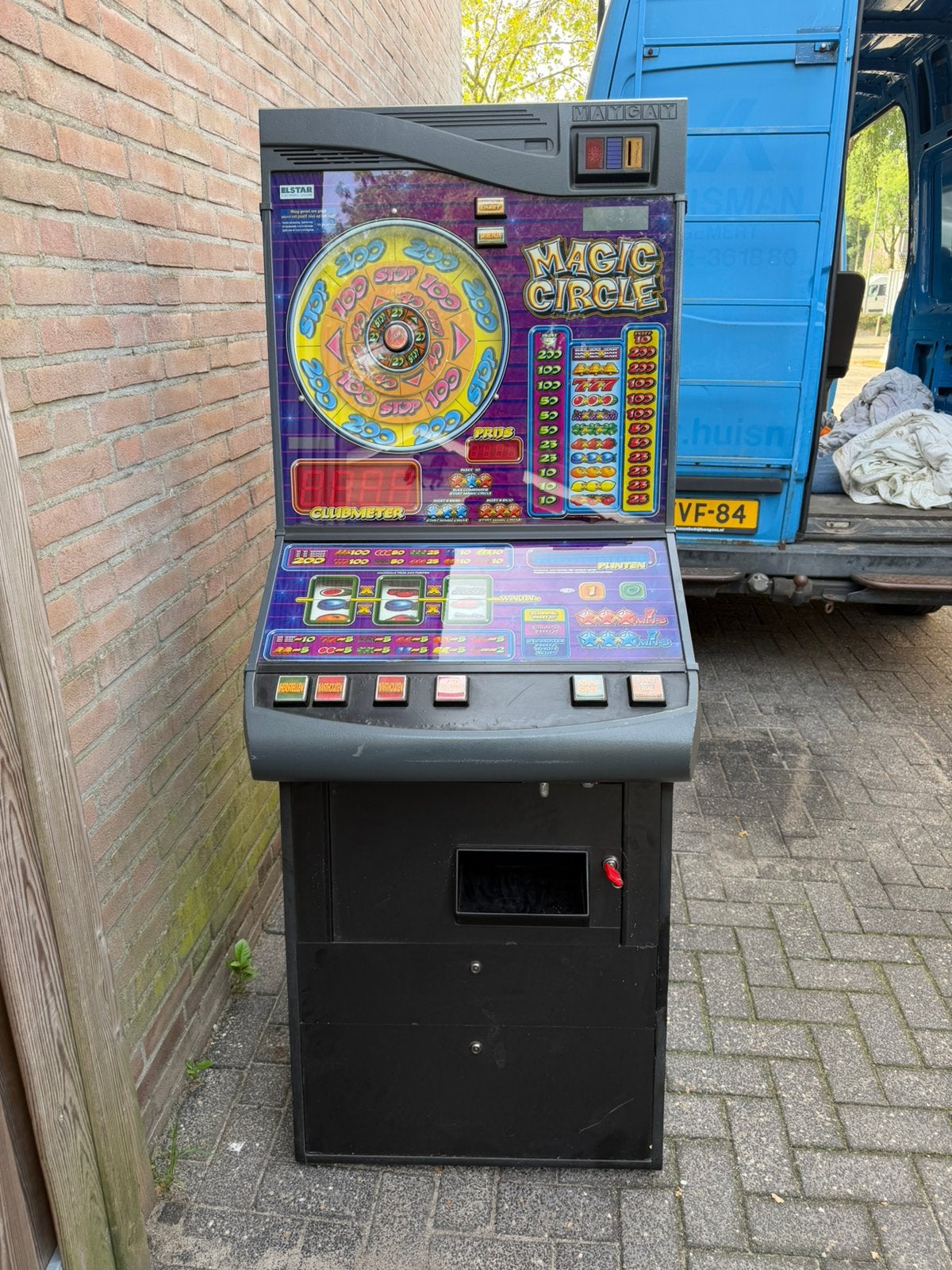 Te koop magic circle gokkast niet werkend, Verzamelen, Euro, Ophalen, Gebruikt, Met sleutels