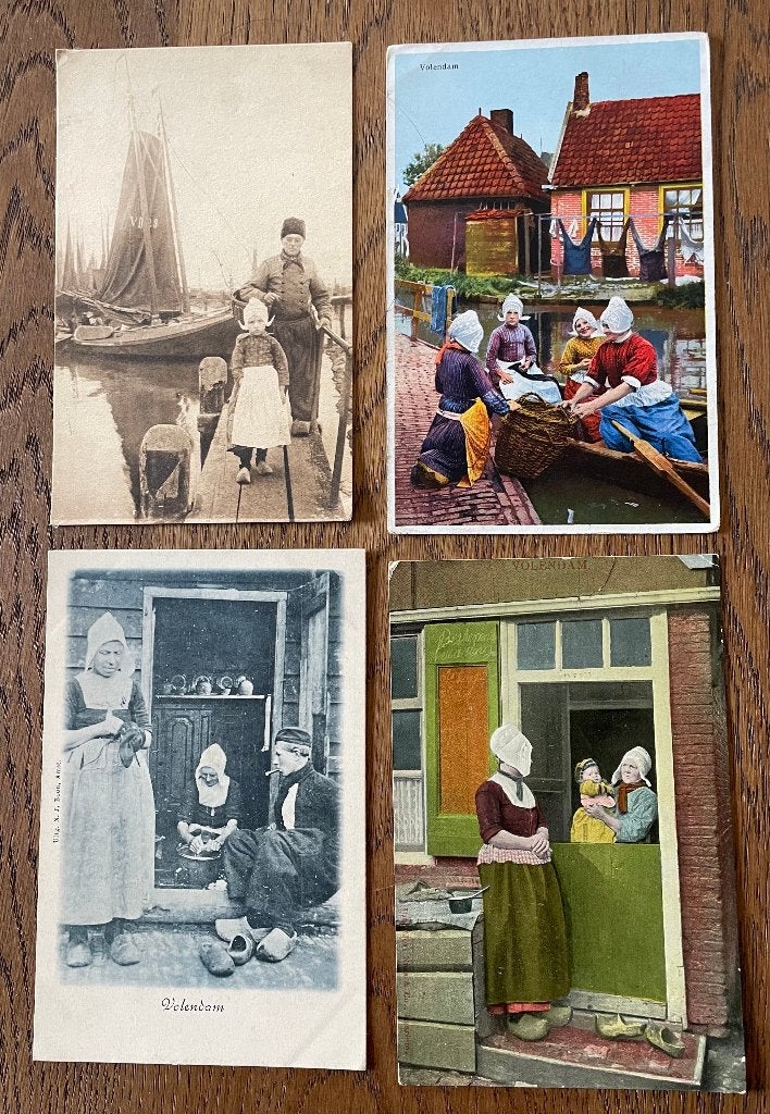 Volendam klederdracht 4x 1900-1950, Ophalen of Verzenden, 1920 tot 1940, Gelopen, Klederdracht
