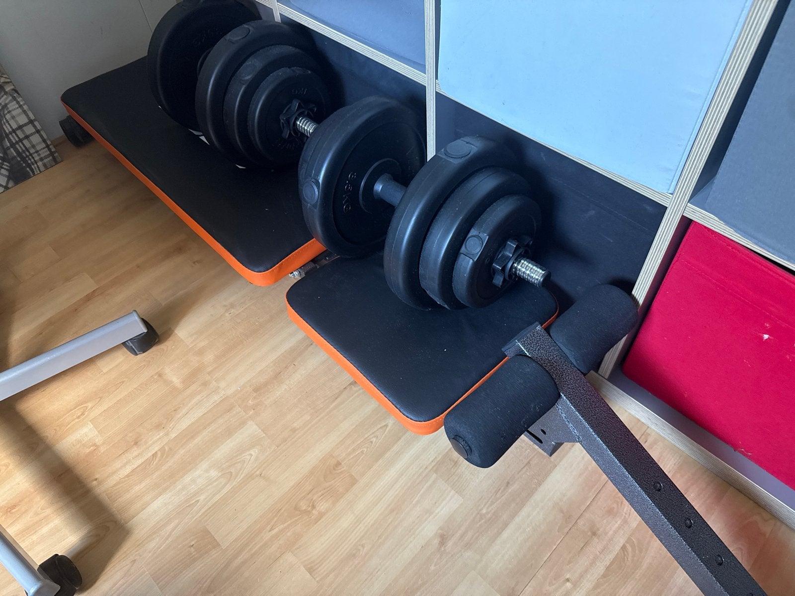 Verstelbare halterbank met dumbbells - Zo goed als nieuw, Ophalen, Zo goed als nieuw, Armen, Fitnessbank