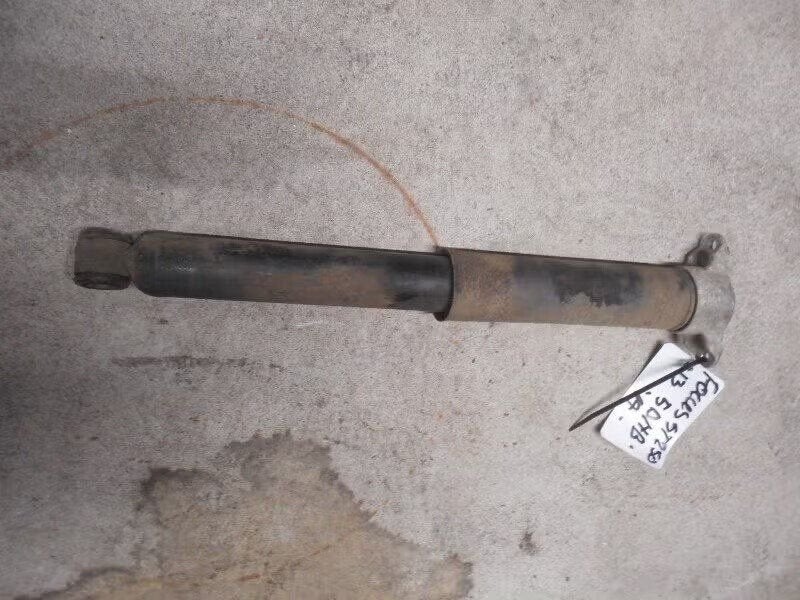SCHOKBREKER LINKS ACHTER Ford Focus 3 (bv61180809bb), Gebruikt, Ophalen of Verzenden, Henry-Ford-Straße 1 50735 Köln, DE, Ford-Werke GmbH