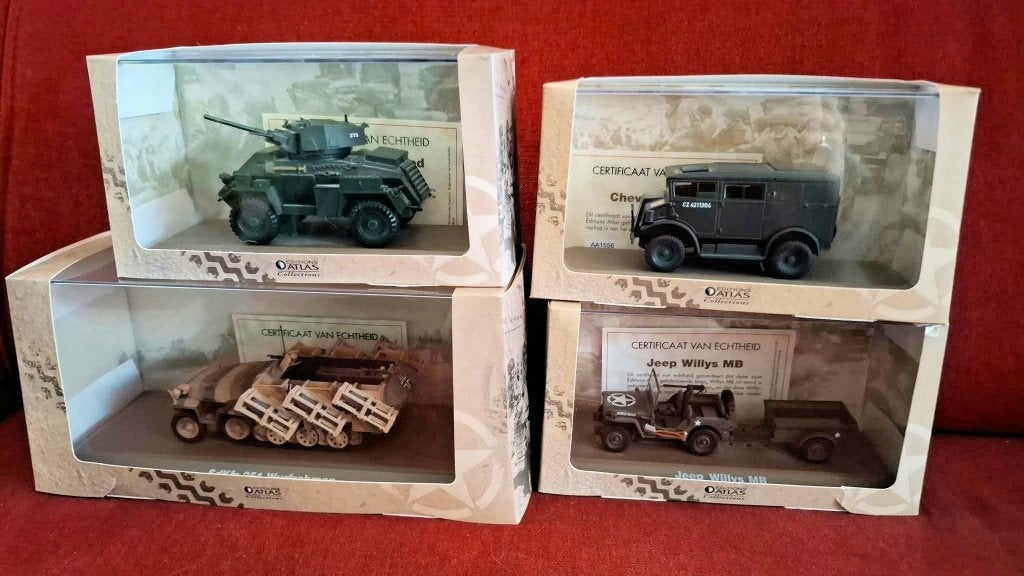 4 Atlas Legervoertuigen uit de 2e wereldoorlog, Verzamelen, Ophalen of Verzenden, Landmacht, Nederland, Miniatuur of Beeldje