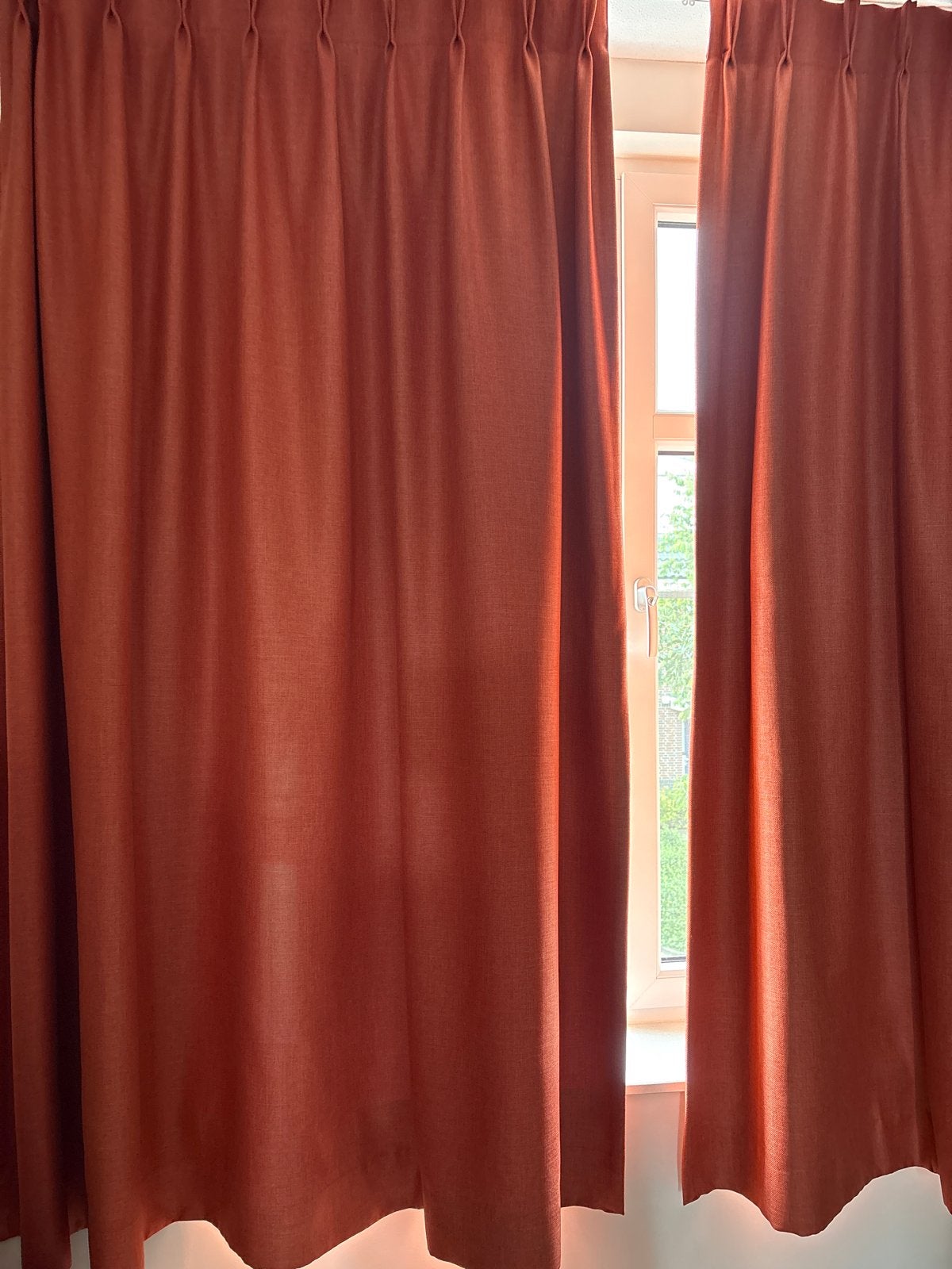Oranje verduisterende gordijnen - 2 sets, Ophalen of Verzenden, Gebruikt, Oranje