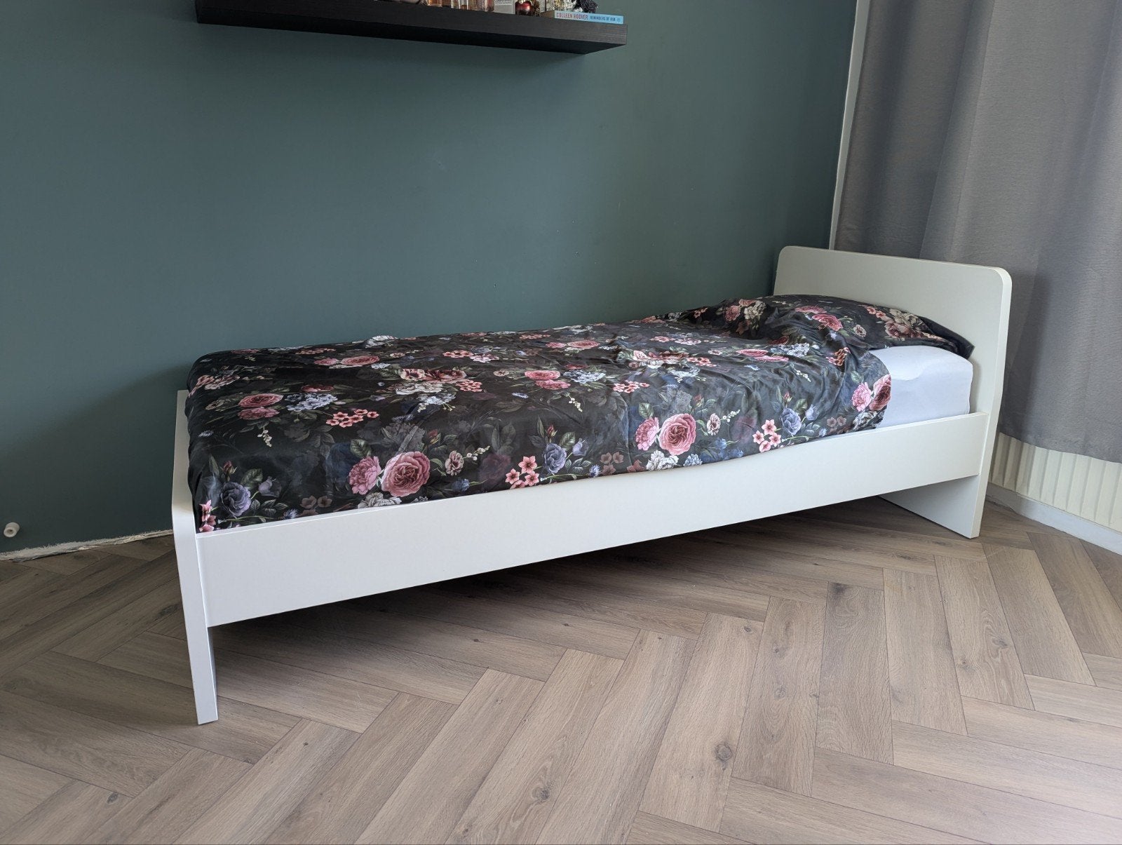 Eenpersoons Ikea bed Askvoll 90x200cm wit met twee bedlades, Huis en Inrichting, Slaapkamer | Bedden, Ophalen, Gebruikt, 90 cm