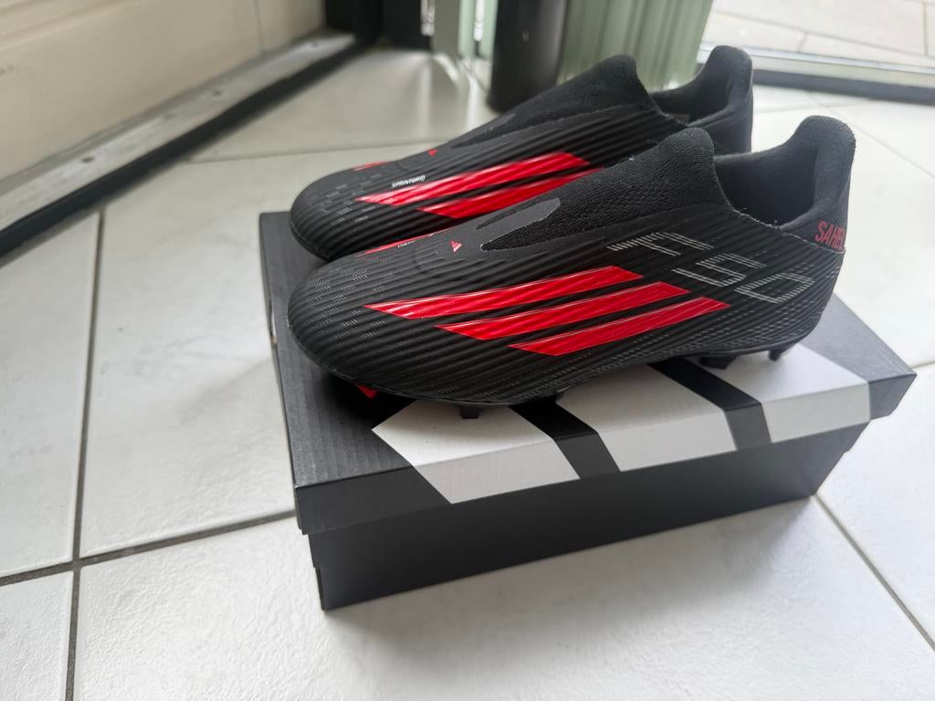 Adidas X Speedportal Voetbalschoenen - Zwart/Rood, Maat XS of kleiner, Ophalen of Verzenden, Zo goed als nieuw, Schoenen