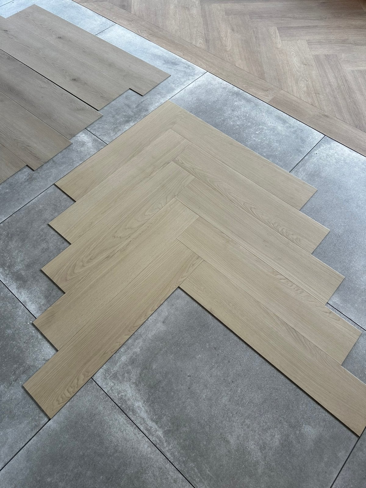 Nieuwe PVC Visgraat Vloer 15x75 cm – 0,55 mm – €19,95/m², Ophalen, Zo goed als nieuw, 75 m² of meer