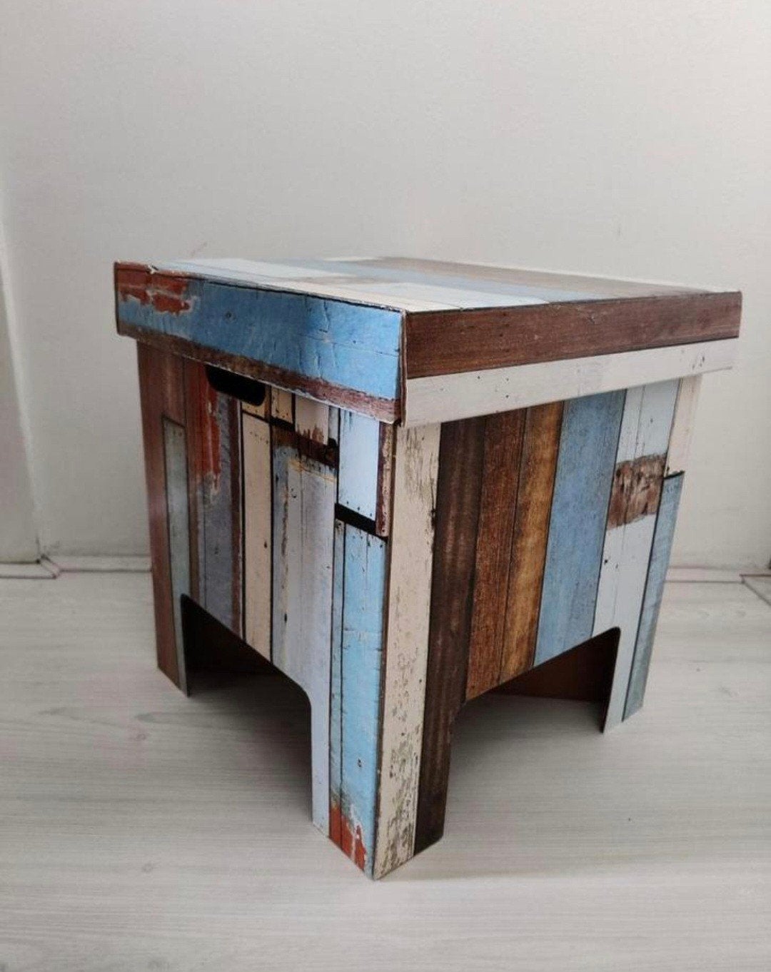 Set van 2 unieke Dutch Design bijzettafels/krukjes, Minder dan 55 cm, Vierkant, Ophalen of Verzenden, Zo goed als nieuw