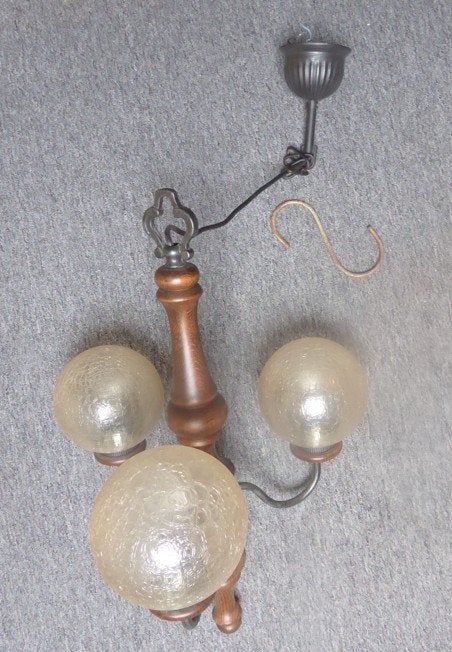 Plafondlamp antiek met 3 glazen lampekappen., Ophalen, Gebruikt, Glas