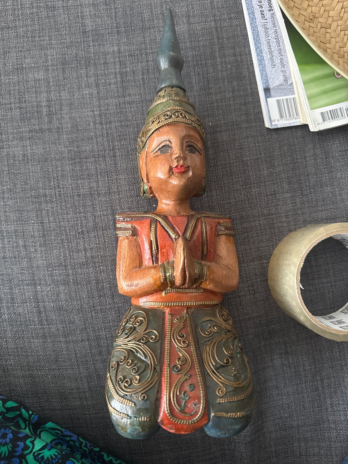 Handgesneden Thais Sawasdee Welkomstbeeld Boeddha, Houtsnijwerk, Ophalen of Verzenden, Handgemaakt, 20 - 50 cm