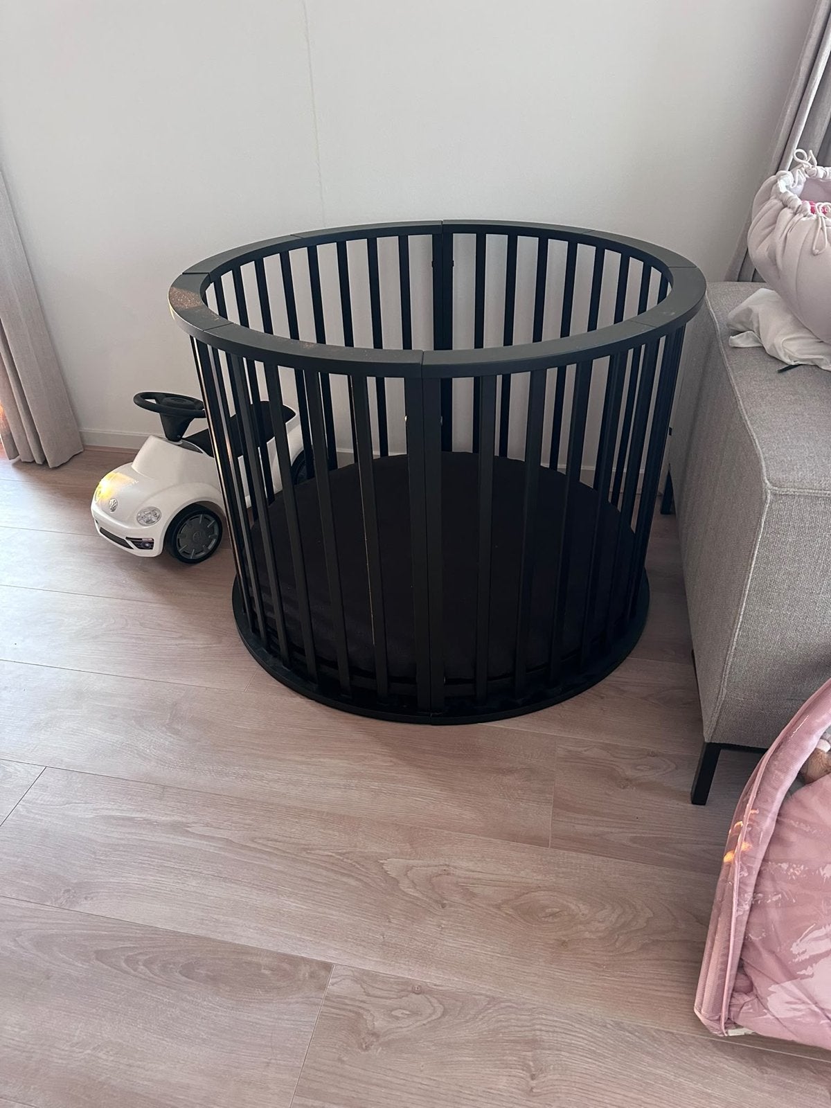 Europe baby circa ronde box - mat zwart, Kinderen en Baby's, Ophalen, Zo goed als nieuw, Rond, In hoogte verstelbaar