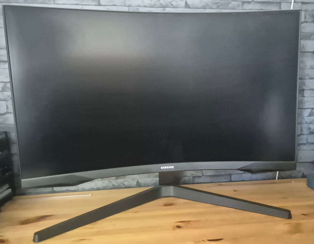 Samsung Odyssy G5 27 inch WQHD 144 Hz curved gaming monitor, Gebruikt, 101 t/m 150 Hz, Hoofdtelefoonaansluiting, VA
