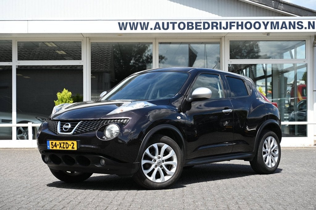 Nissan Juke 1.6 Urban Premium Camera Stoelverwarming Navi, Auto's, Nissan, Voorwielaandrijving, Euro 5, Zwart, 49 €/maand