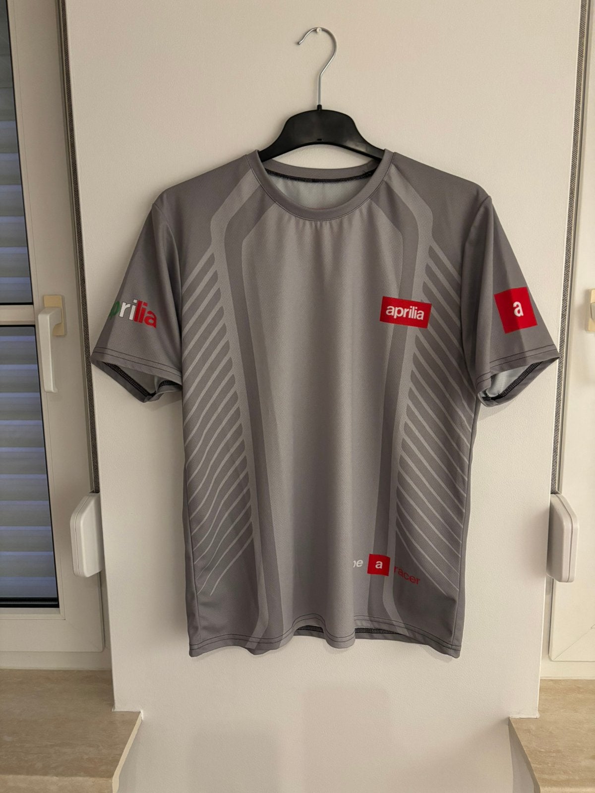 Aprilia t-shirt (nieuw), Motoren, Ophalen of Verzenden, Nieuw