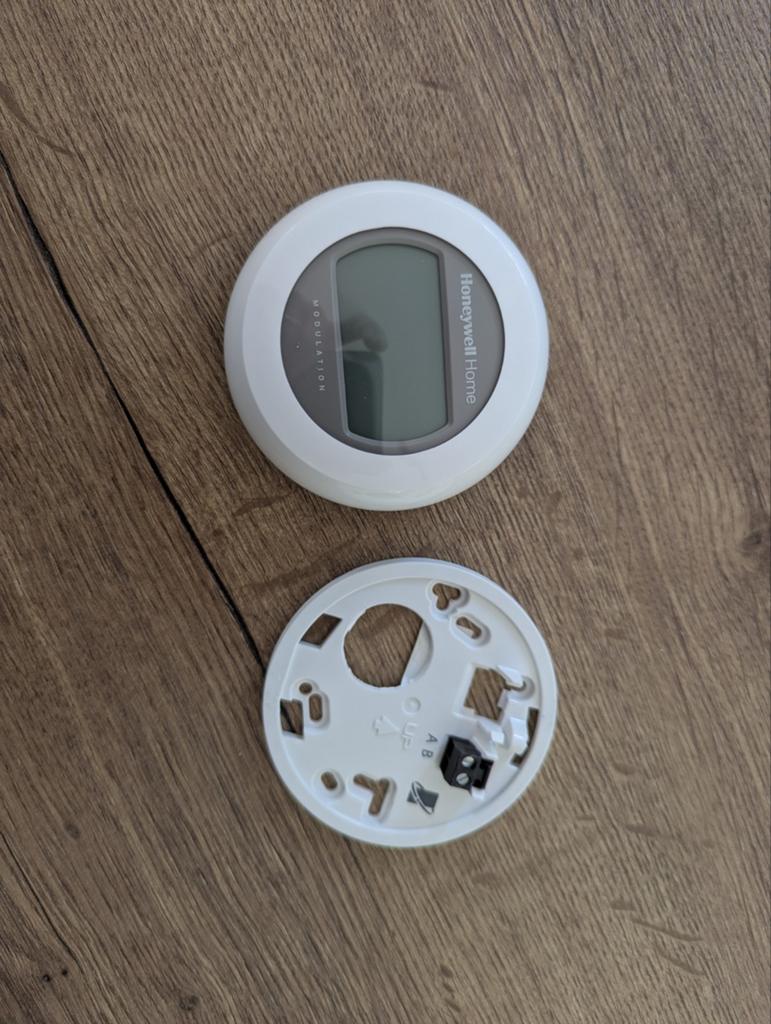Honeywell Home T87M2018 Modulation Thermostaat, Ophalen of Verzenden, Slimme thermostaat, Zo goed als nieuw