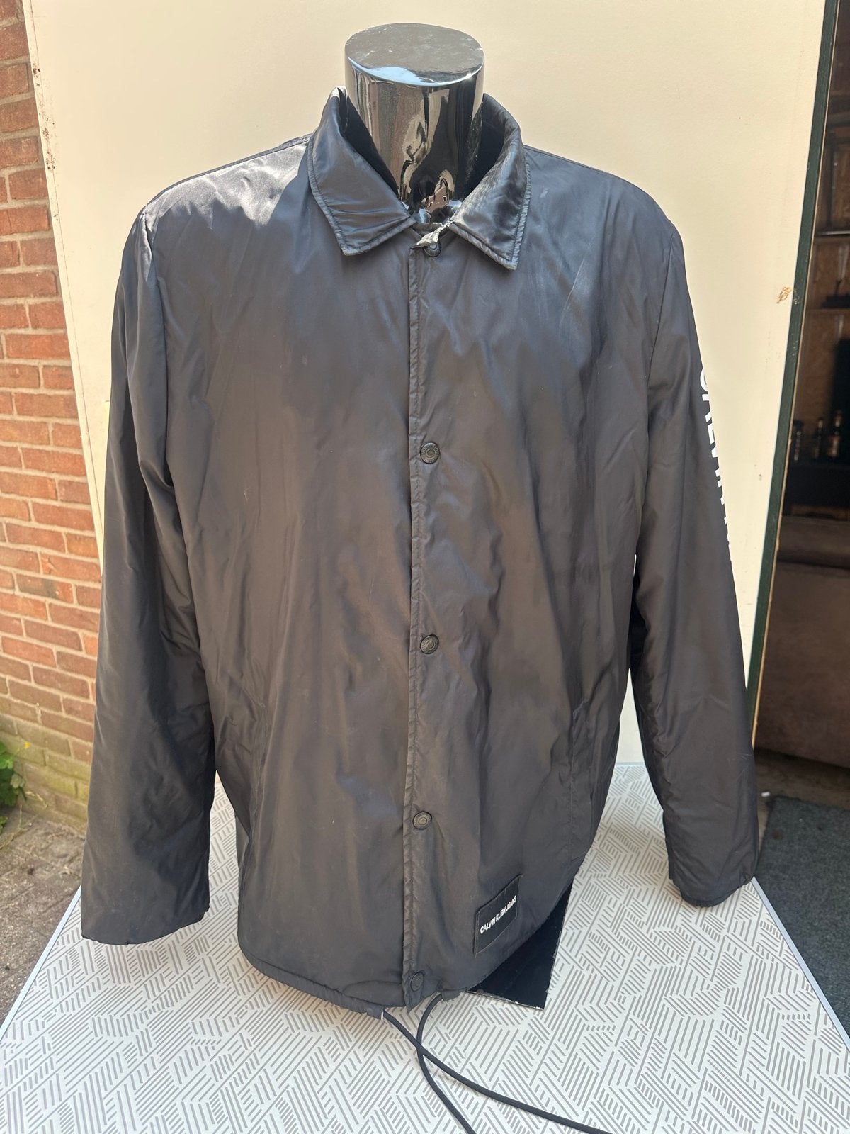 Calvin Klein Jeans Coach Jacket Zwart Maat Xl, Kleding | Heren, Ophalen of Verzenden, Zo goed als nieuw, Overige maten, Zwart