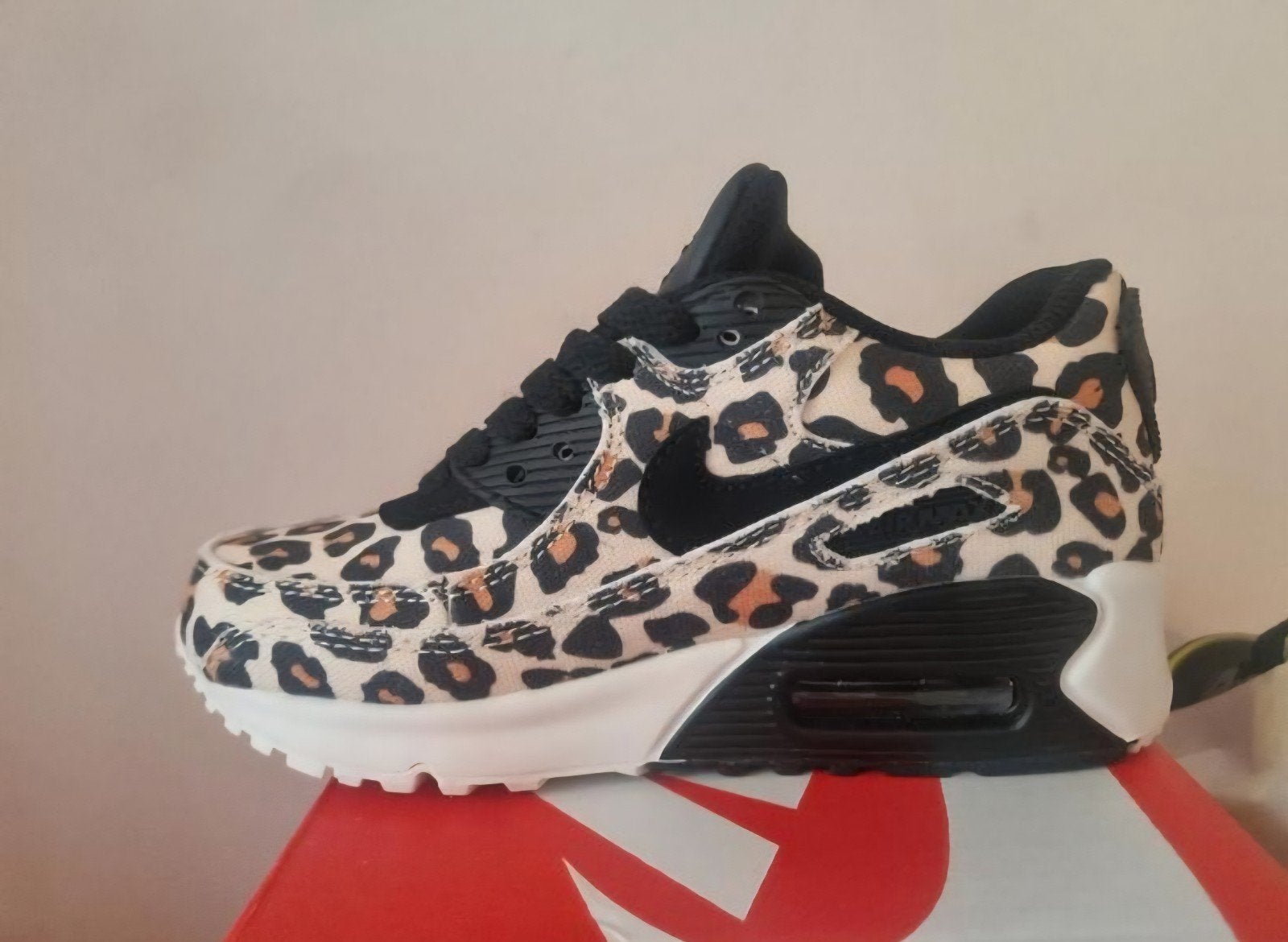 Nike Air Max 90 Leopard Print Sneakers, Ophalen of Verzenden, Zo goed als nieuw
