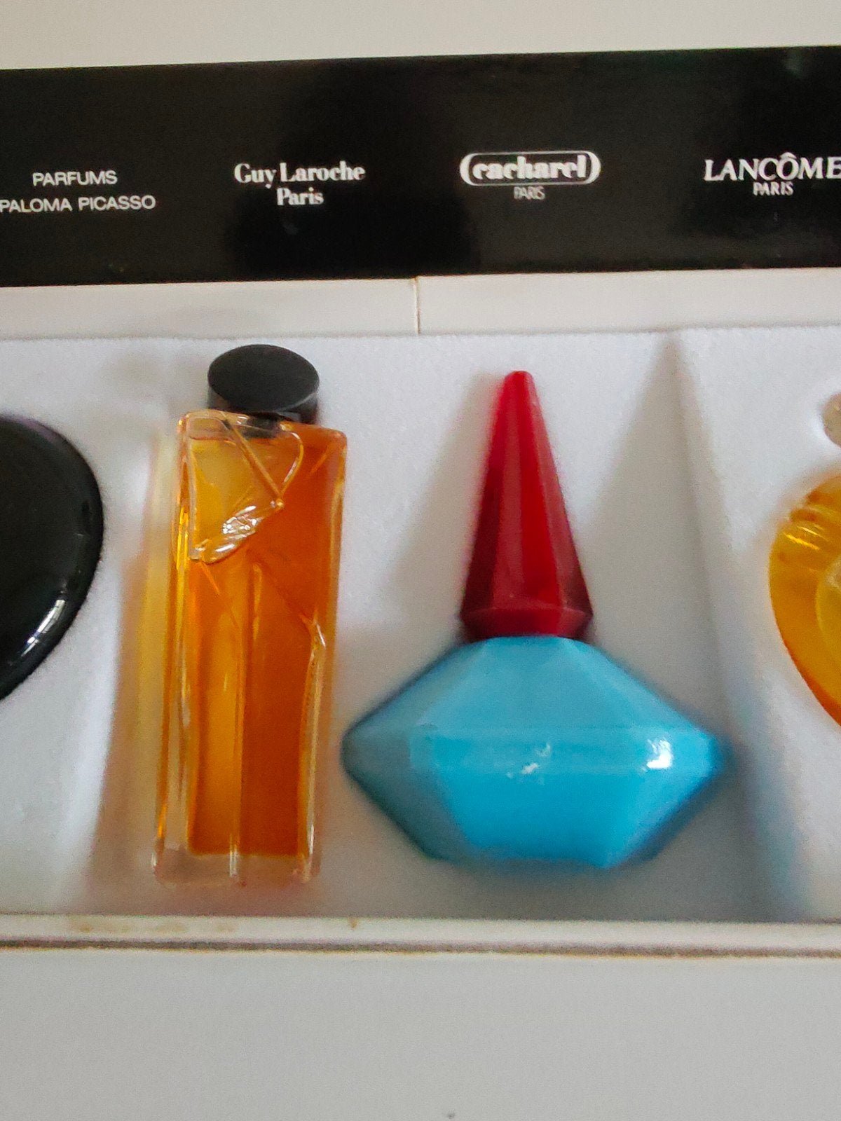 Prachtige Vintage Parfum verzameling Flesjes Vol !!!, Zo goed als nieuw, Parfumfles, Diverse, Gevuld
